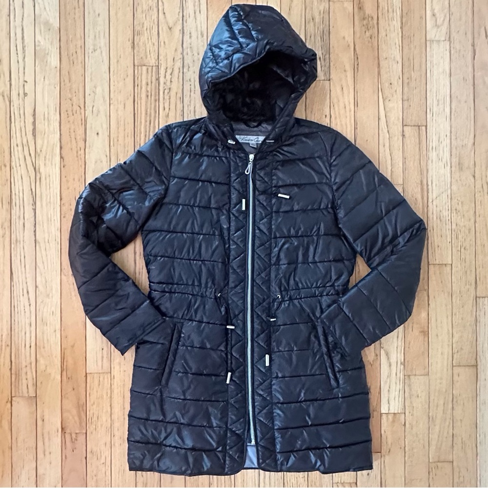 Kenneth Cole black hooded full zip puffer coat zippered pockets women’s medium